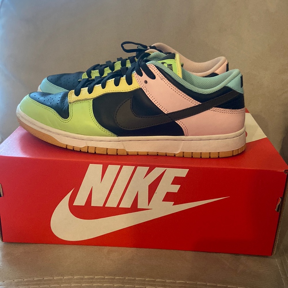 Nike Dunk Low SE Free 99